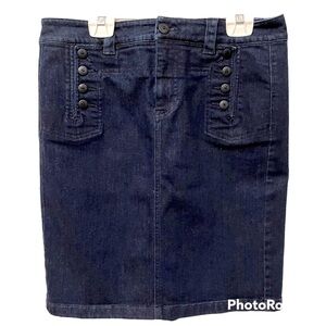 Lauren Ralph Lauren blue jean skirt. Dark wash navy preppy denim​ skirt Size 6